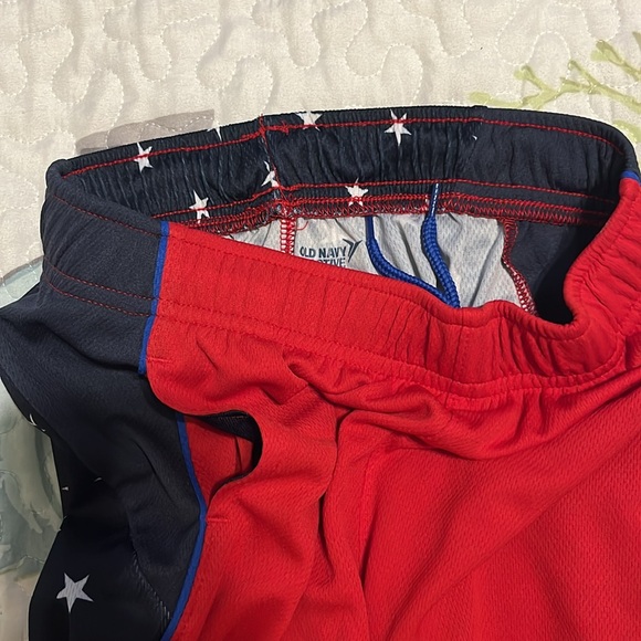 Patriotic Old Navy, active shorts with STARZ and pockets - Picture 4 of 4